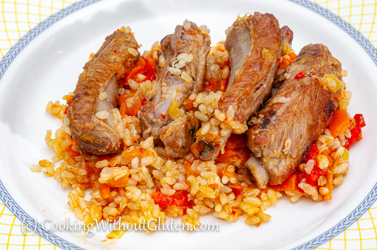 Pork ribs with vegetables and rice in one pot
